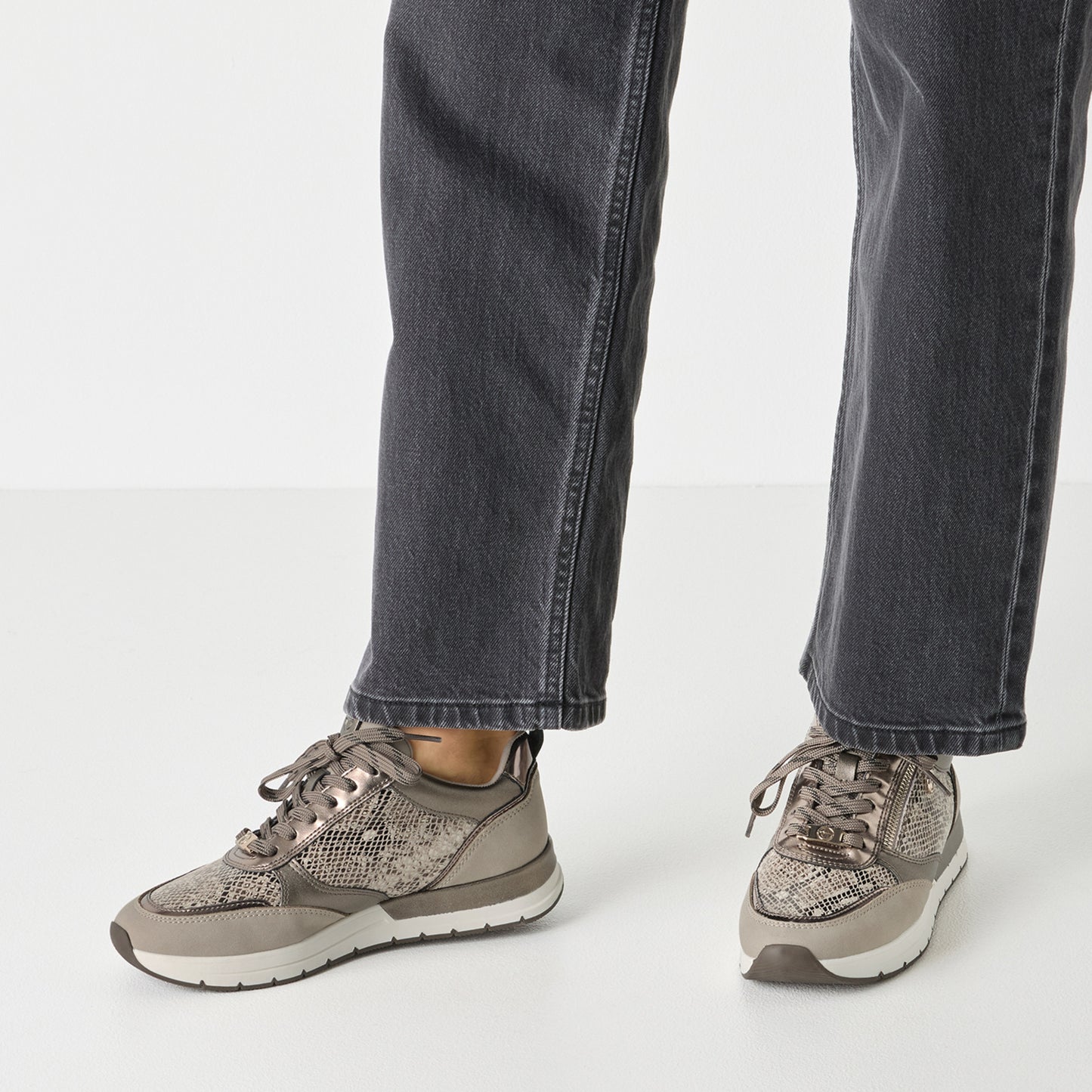 tamaris-troyes-baskets-taupe-serpent-23732-41-393-2