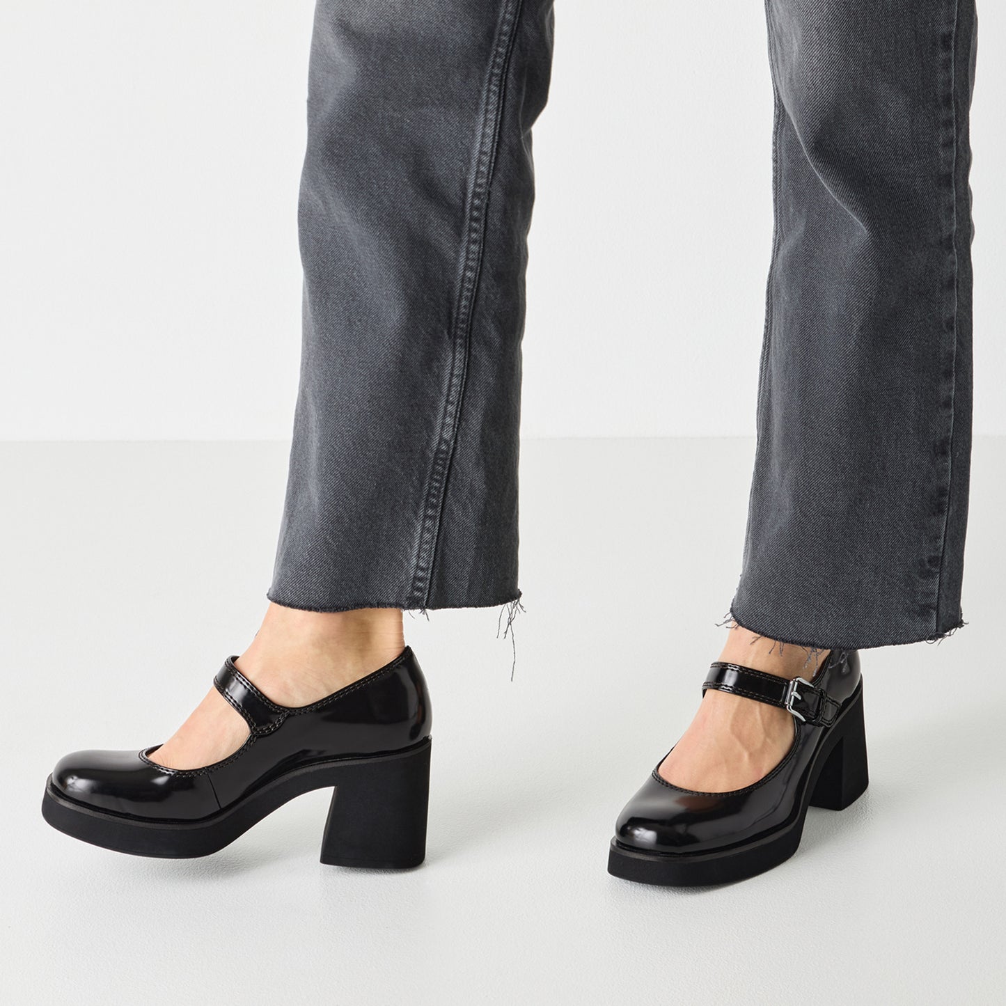 tamaris-troyes-escarpin-noir-22409-45-001-2