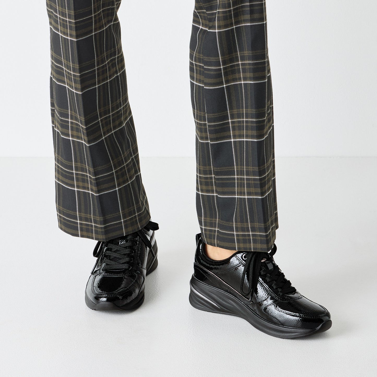 tamaris-troyes-baskets-noir-23754-45-018-2