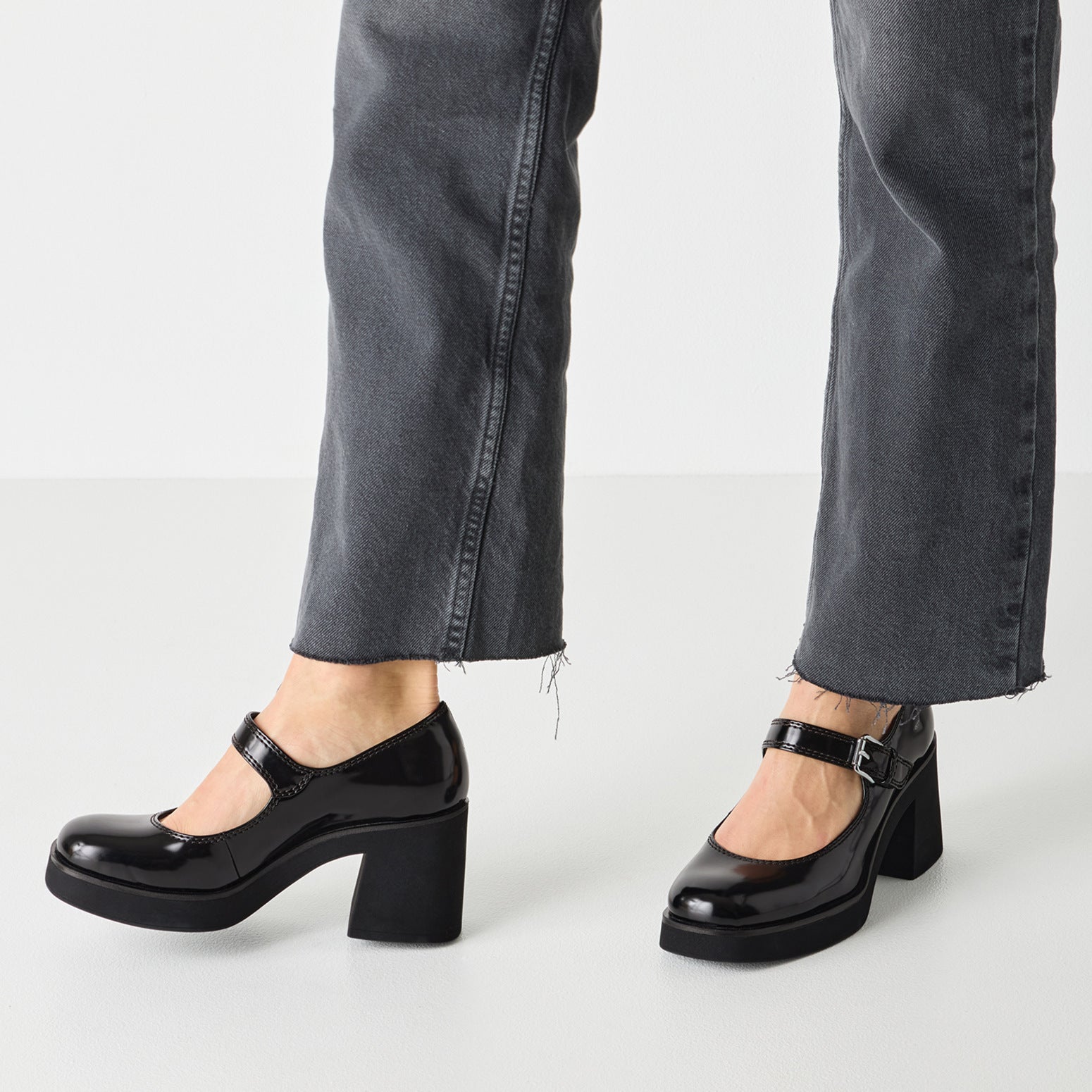 tamaris-troyes-escarpin-noir-22409-45-001-2